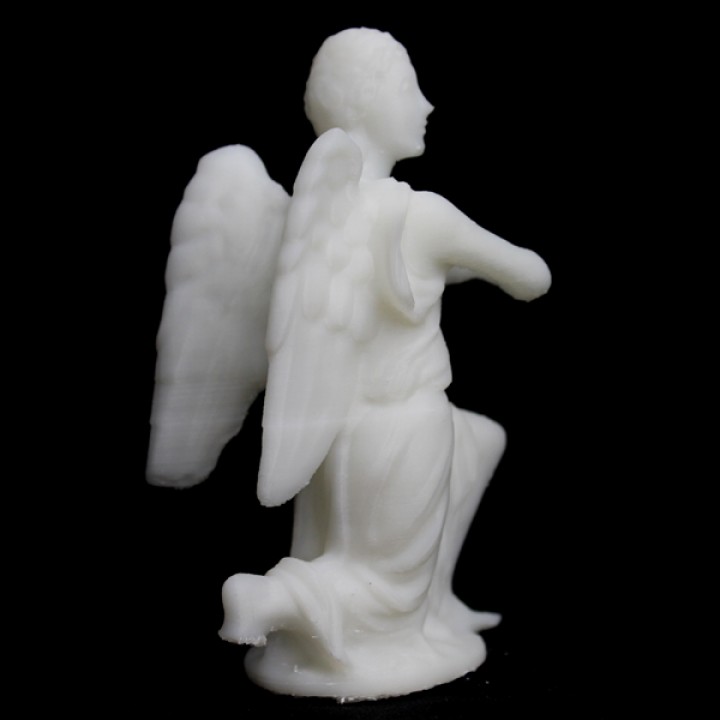 Kneeling Angel image