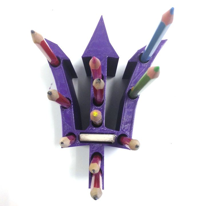 Trident design pencil holder image