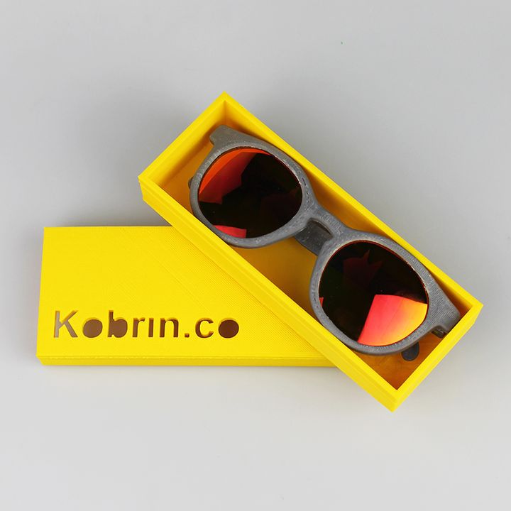 Kobrin Sliding Glasses Case image