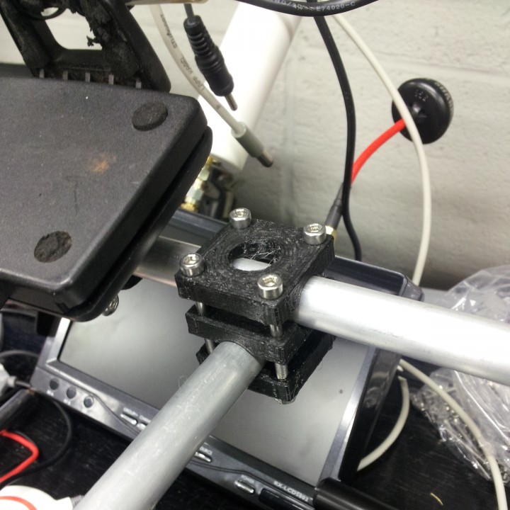 DC -16 tablet and harness mount image