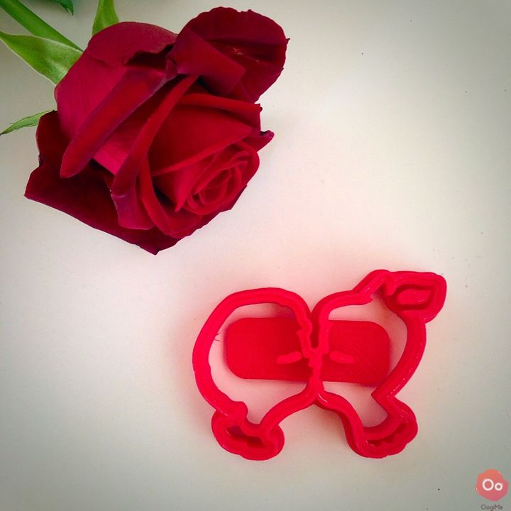 Kids Kissing Cookie Cutter (Valentine's Day Collection) image