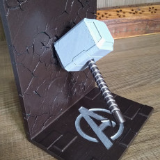 Picture of print of Thor bookend