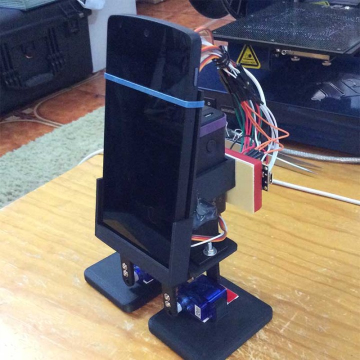 MobBob - Smart Phone Controlled Desktop Robot image