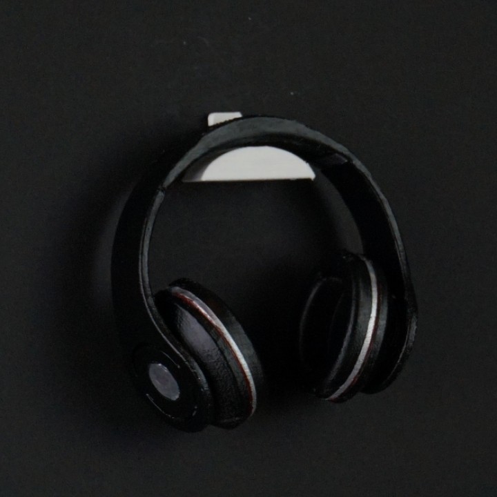 Wall-mounted headphone stand image