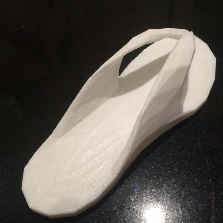 3D Printable Low Poly Sandals – Ninjaflex by Franc Falco