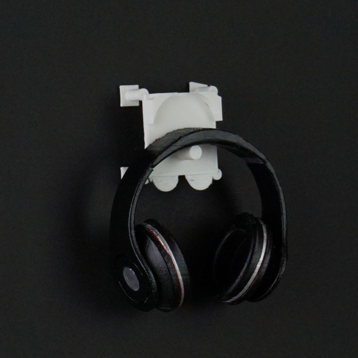 Smiley wall mount headphone holder image