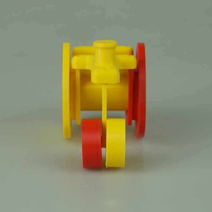 Balloon car with triangle wheels image