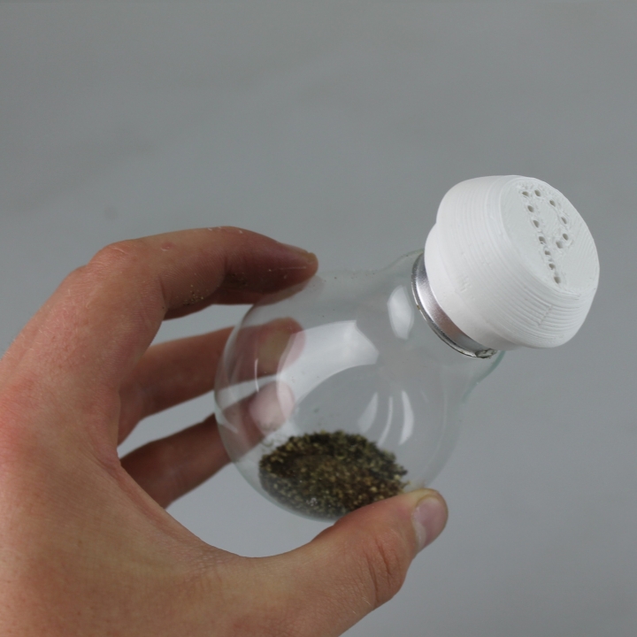 Lightbulb Salt and Pepper Shakers image