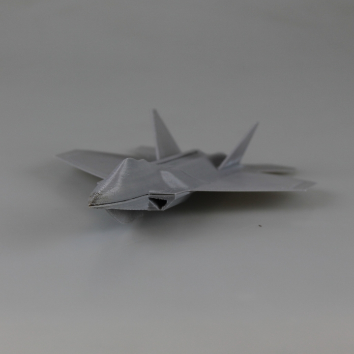 F22 Flying Glider Powered by an Elastic Band image