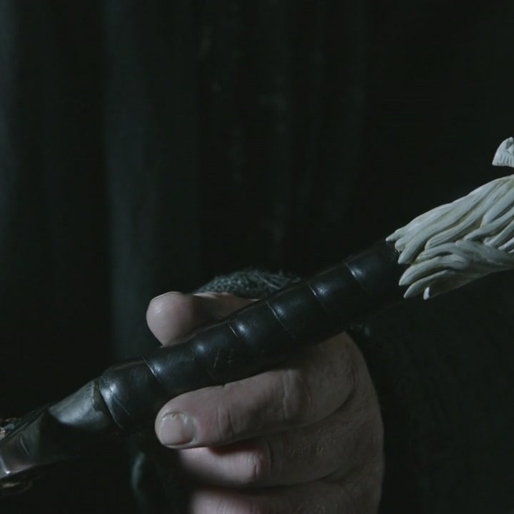 3D Printable Jon Snow Longclaw Sword Pommel by Vadim Bulatov