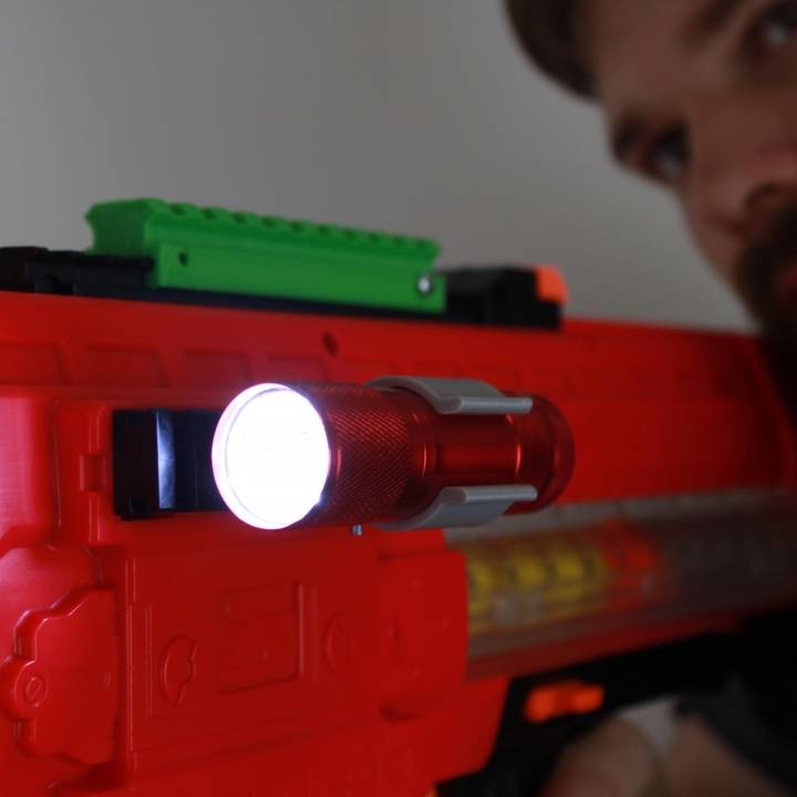 Nerf Rivals Flash light holder image