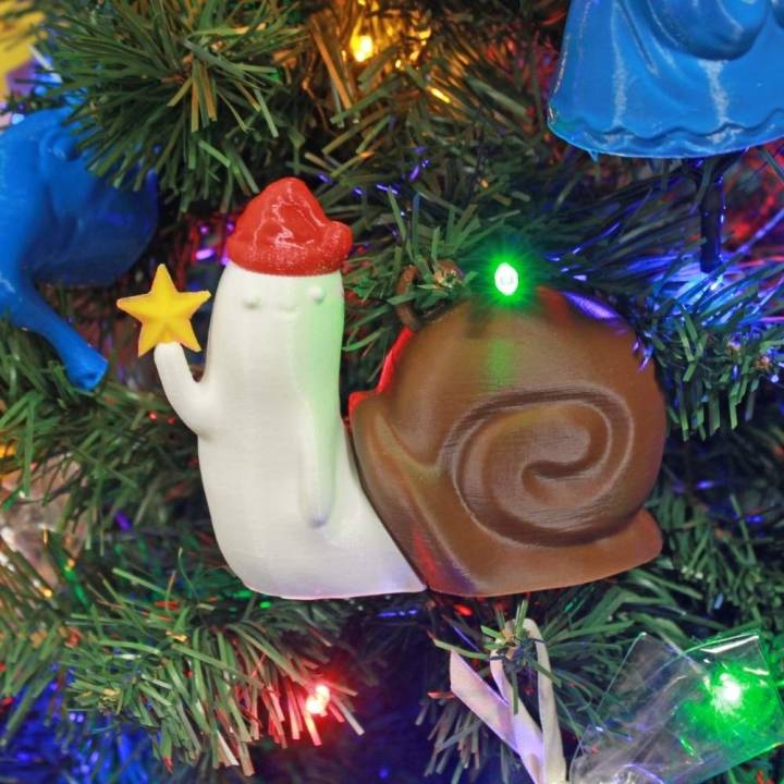 Christmas Waving Snail! image