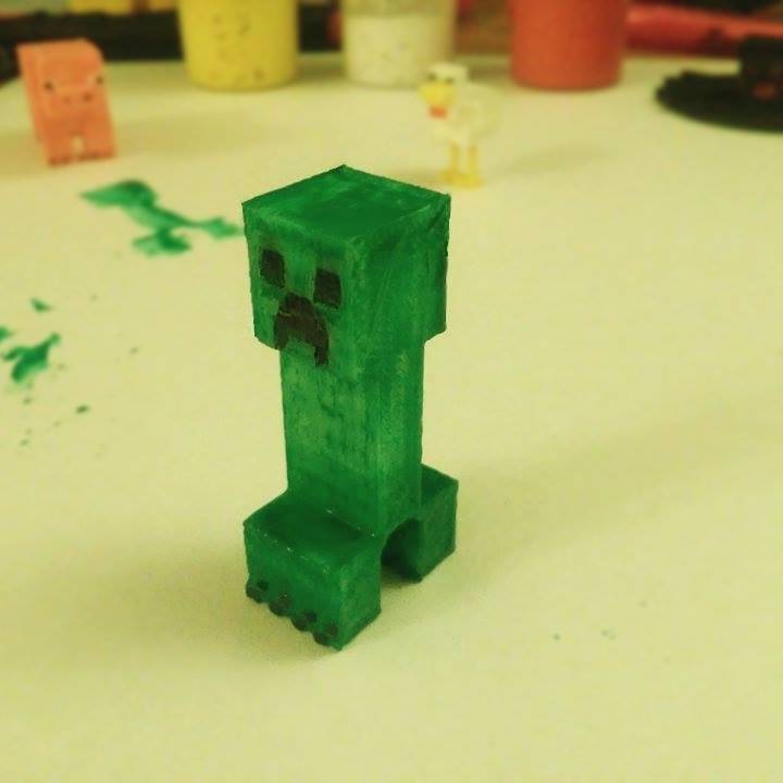 Minecraft well-scaled creeper image