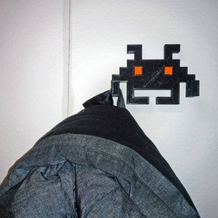 Space Invaders coat hangers image