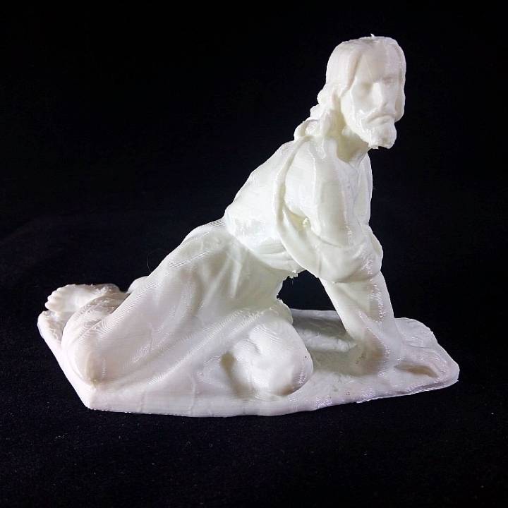 Cristo de la Caida, Hellín escultor:  José Zamorano 1995 image