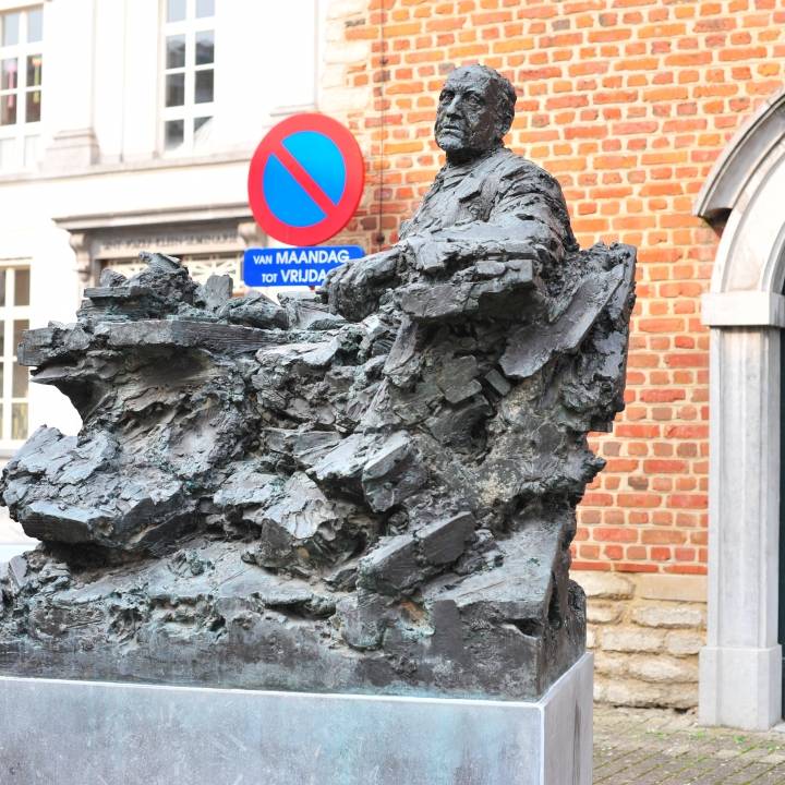 Sculpture of Anton Van Wilderode in Sint-Niklaas, Belgium image