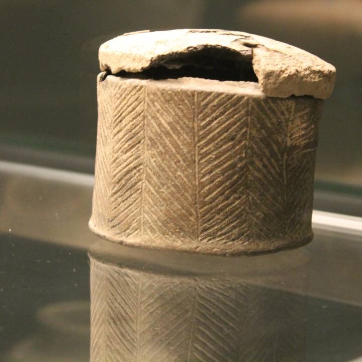 Cycladic, cylindrical pyxis (box) with lid and incised herringbone decoration at The British Museum, London image