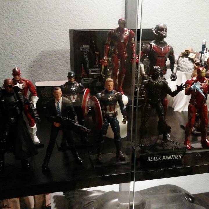 3D Printable Black Panther Display Stand for Marvel Legends BLk Panther