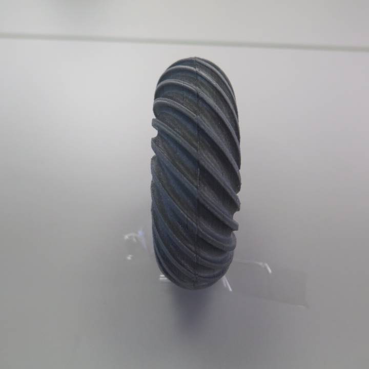 Spiral torus - half, full, flat bottom image