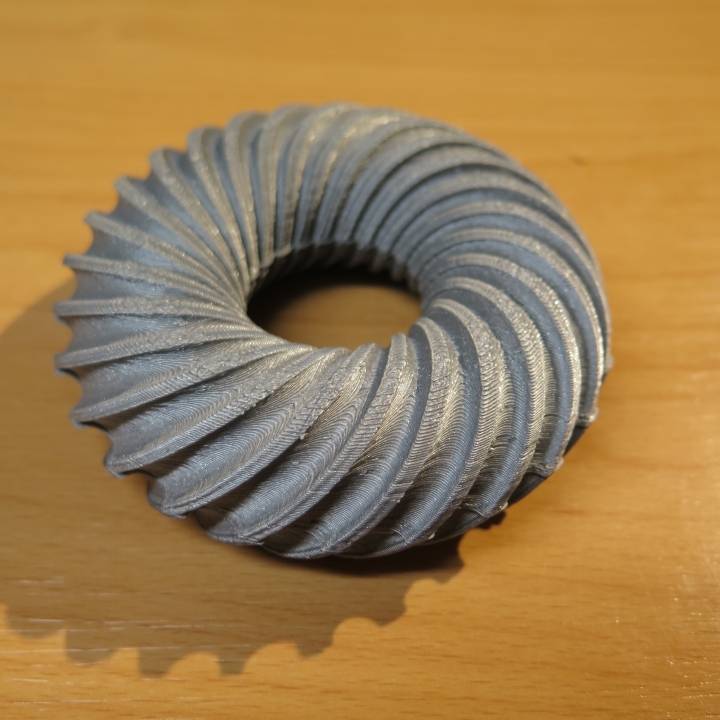 Spiral torus - half, full, flat bottom image