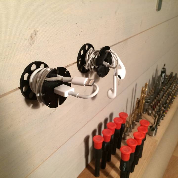 Apple Cable Organizer image