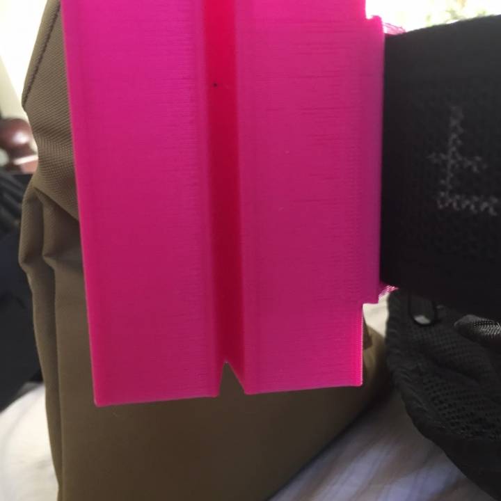3D Printable Nerf belt double mag holder by Luca Cobeaga