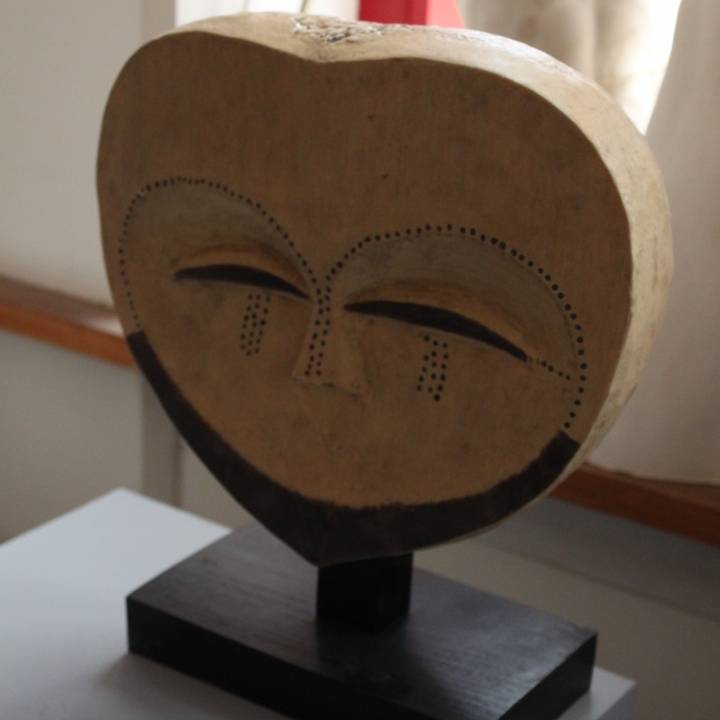 Ekuk Mask African Idol image
