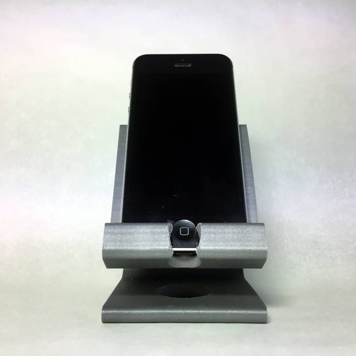 Minimalistic Iphone6, 6s and 7 Dock image