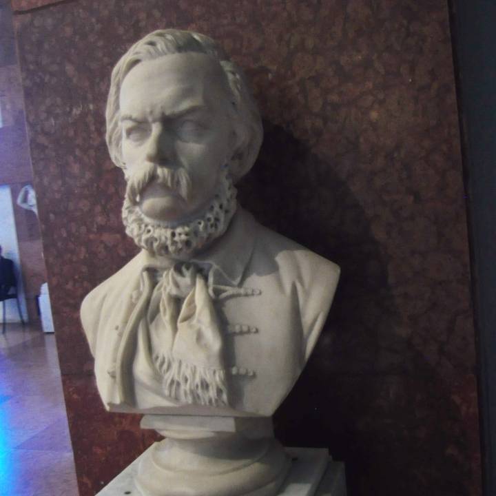 Bust of László Szalay image