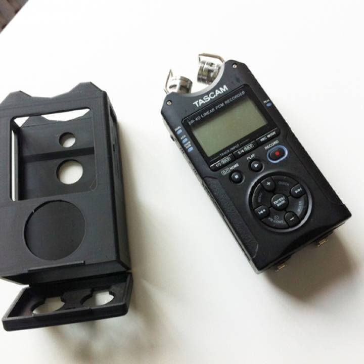 tascam DR-40 ver2 レコーダー　本体とケース 3D Printable Tascam DR-40 Portable MP3 Recorder Case by Franc Falco
