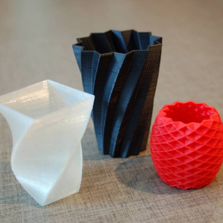 Square Vase, Cup, And Bracelet Generator image