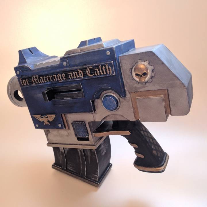 WH40K. Ultramarine Bolt Pistole image