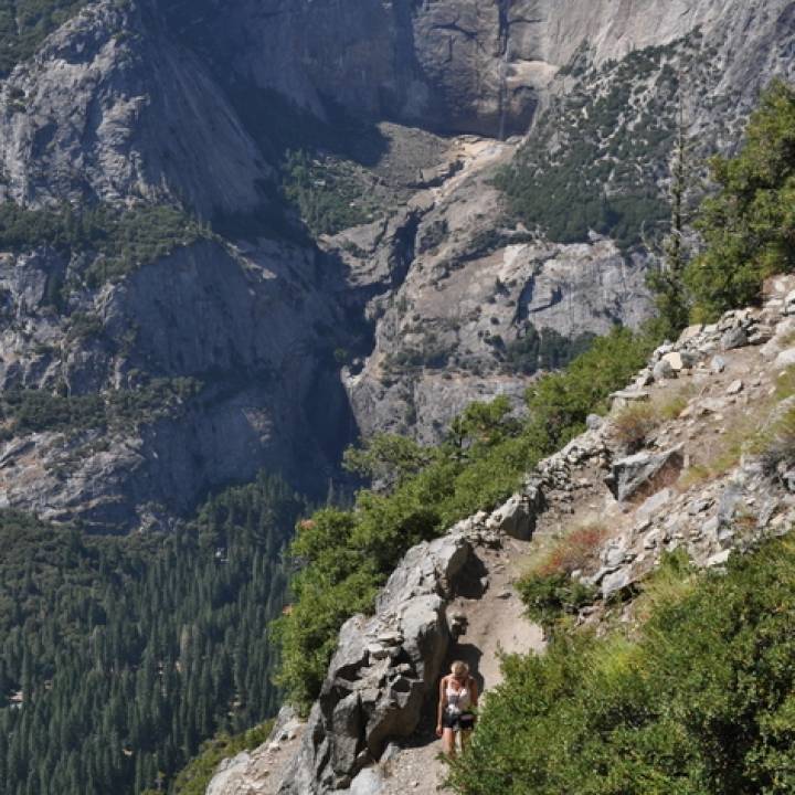 Yosemite's 4 Mile Trail Switchbacks 3D Topo image