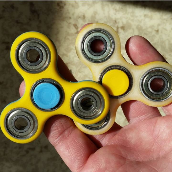 Two color (separate printing) spinner image