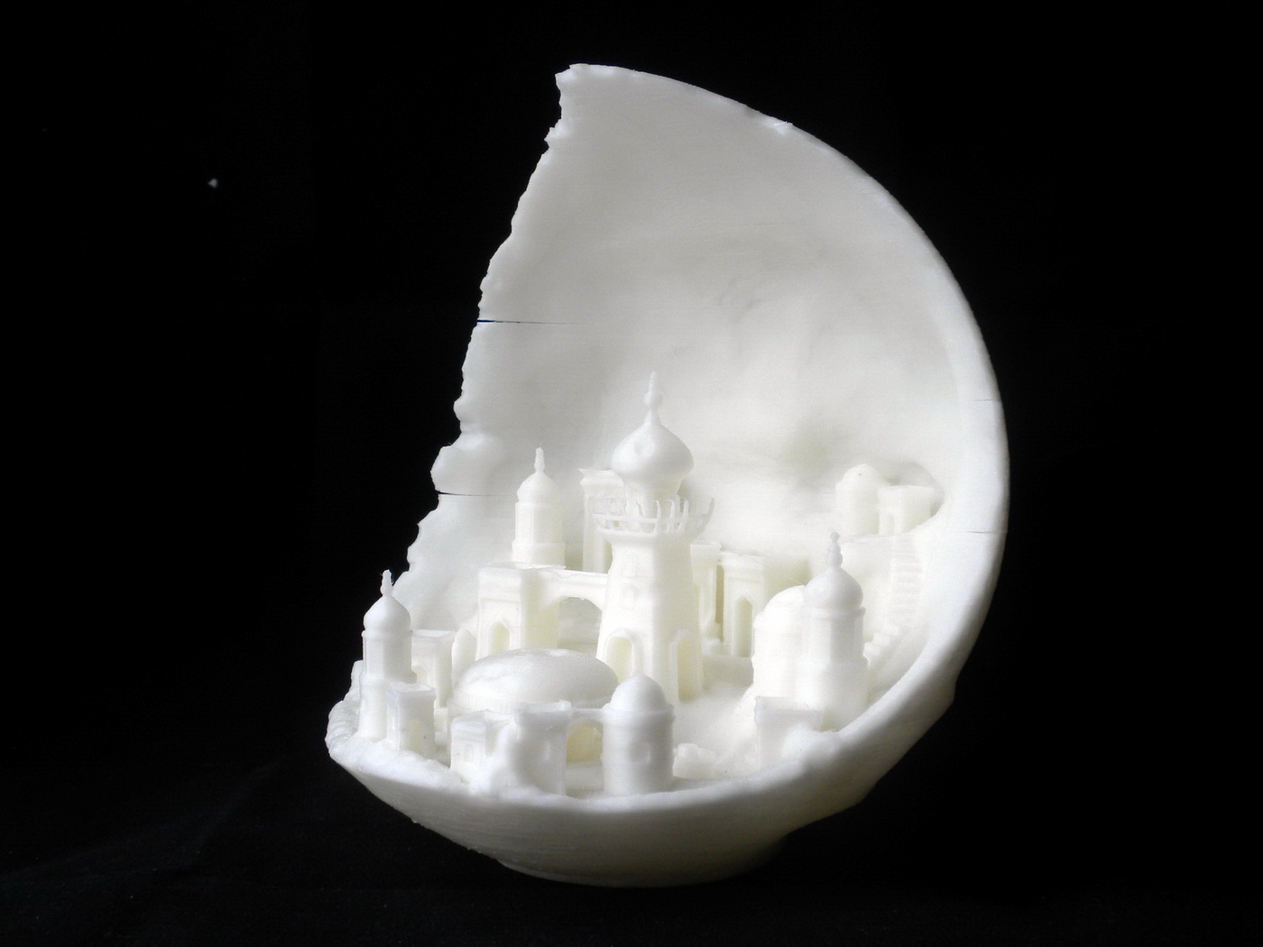 3D Printable Moon city by Jukka Seppänen