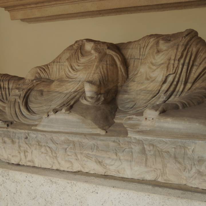 Funerary Monument image