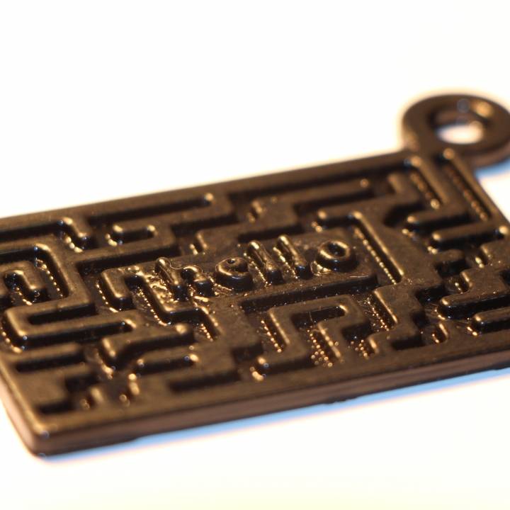 Maze keychain image