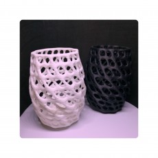 Picture of print of Smooth Voronoi Penholder