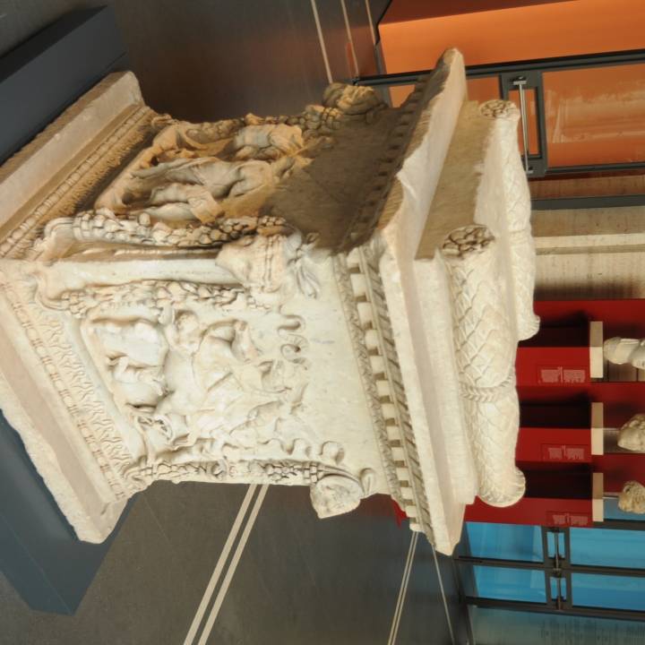 Altar dedicated to Mars and Venus image