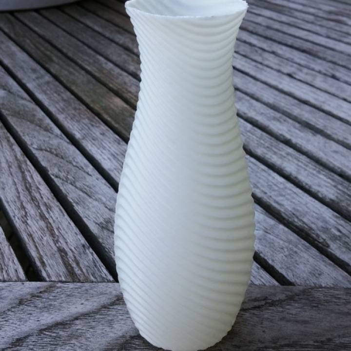 Wave vase image