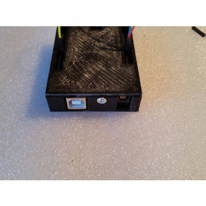 3D Printable Arduino Case with Lid by Darrin Mcland