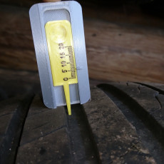 Picture of print of Measuring tire groove