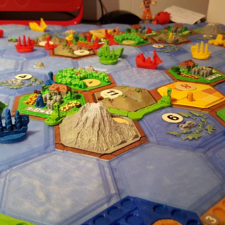 Explorers & pirates (expansion for settlers of catan) image