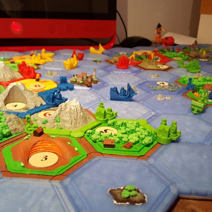 Explorers & pirates (expansion for settlers of catan) image