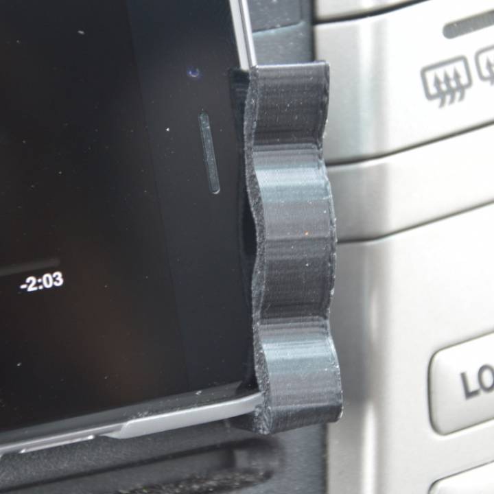 iPhone 6 car holder image