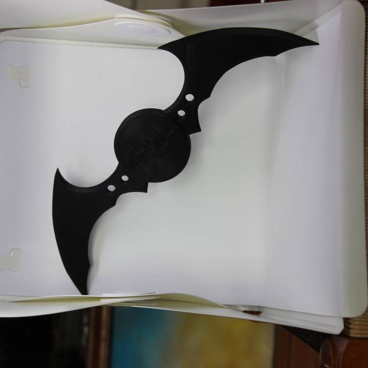 Folding Arkham Style batarang image
