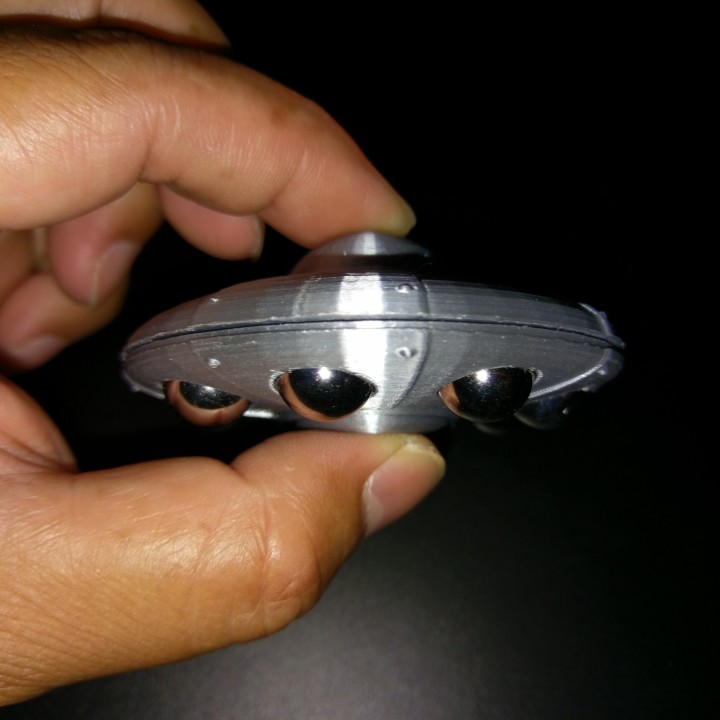 3D Printable UFO Fidget Spinner by Cheng Ka Wai