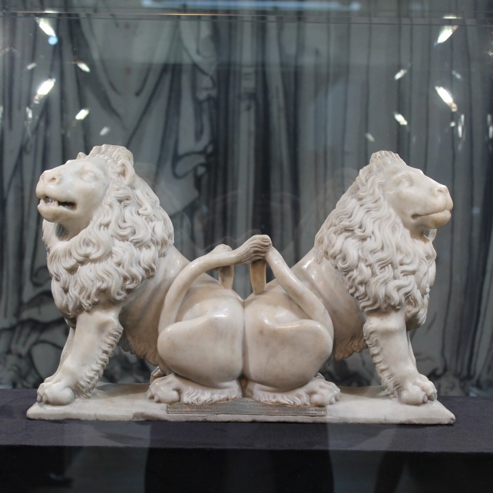 The Beauneveu Lions image