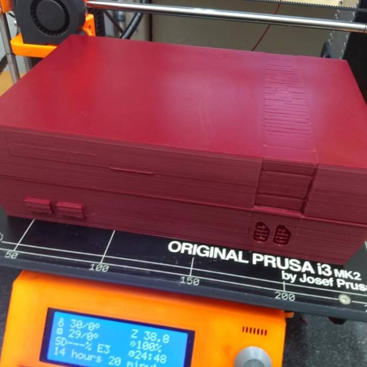3D Printable NES pencil box by Zephyr