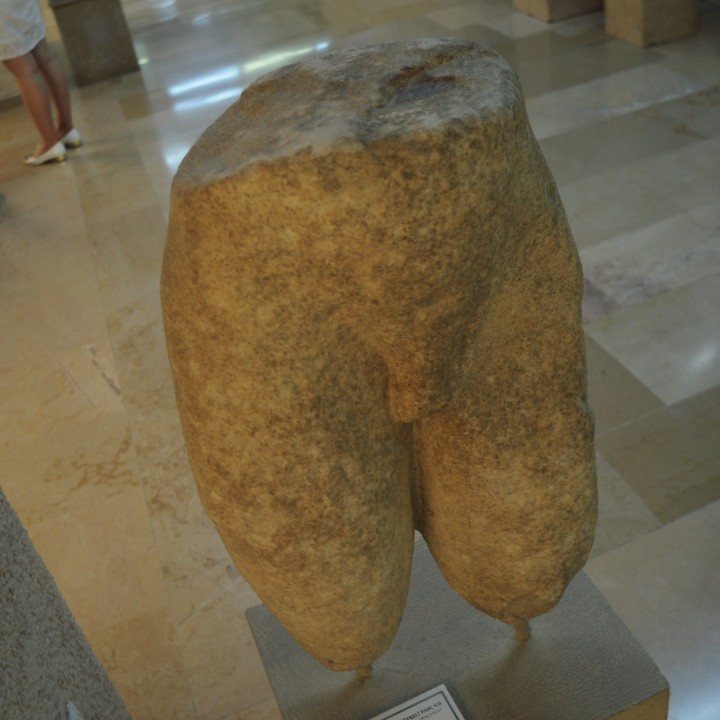 Fragment from the statue of a kouros image